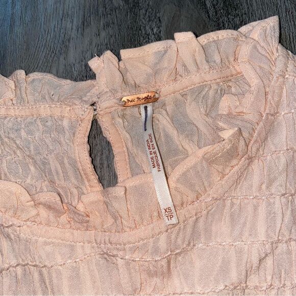 Free People Ruffle Blouse Pink Feminine XS Flowy Romantic - Picture 2 of 9
